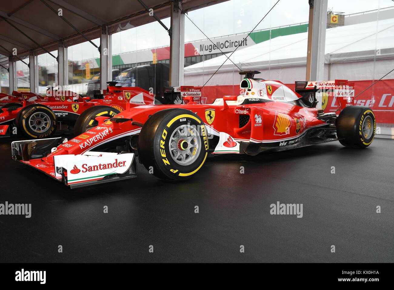 Il MUGELLO, IT, Ottobre, 2017: la Ferrari F1 SF15T 2015 al Paddock Show di Ferrari anniversario 1947-2017 nel circuito del Mugello a Finali Mondiali Ferrari 2017. Foto Stock