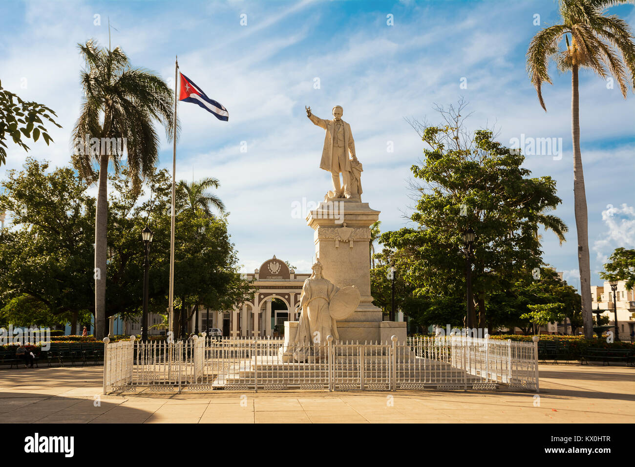 Cienfuegos, Cuba - 7 Dicembre 2017: Monumento a José Martì in piazza dallo stesso nome in Cienfuegos Foto Stock