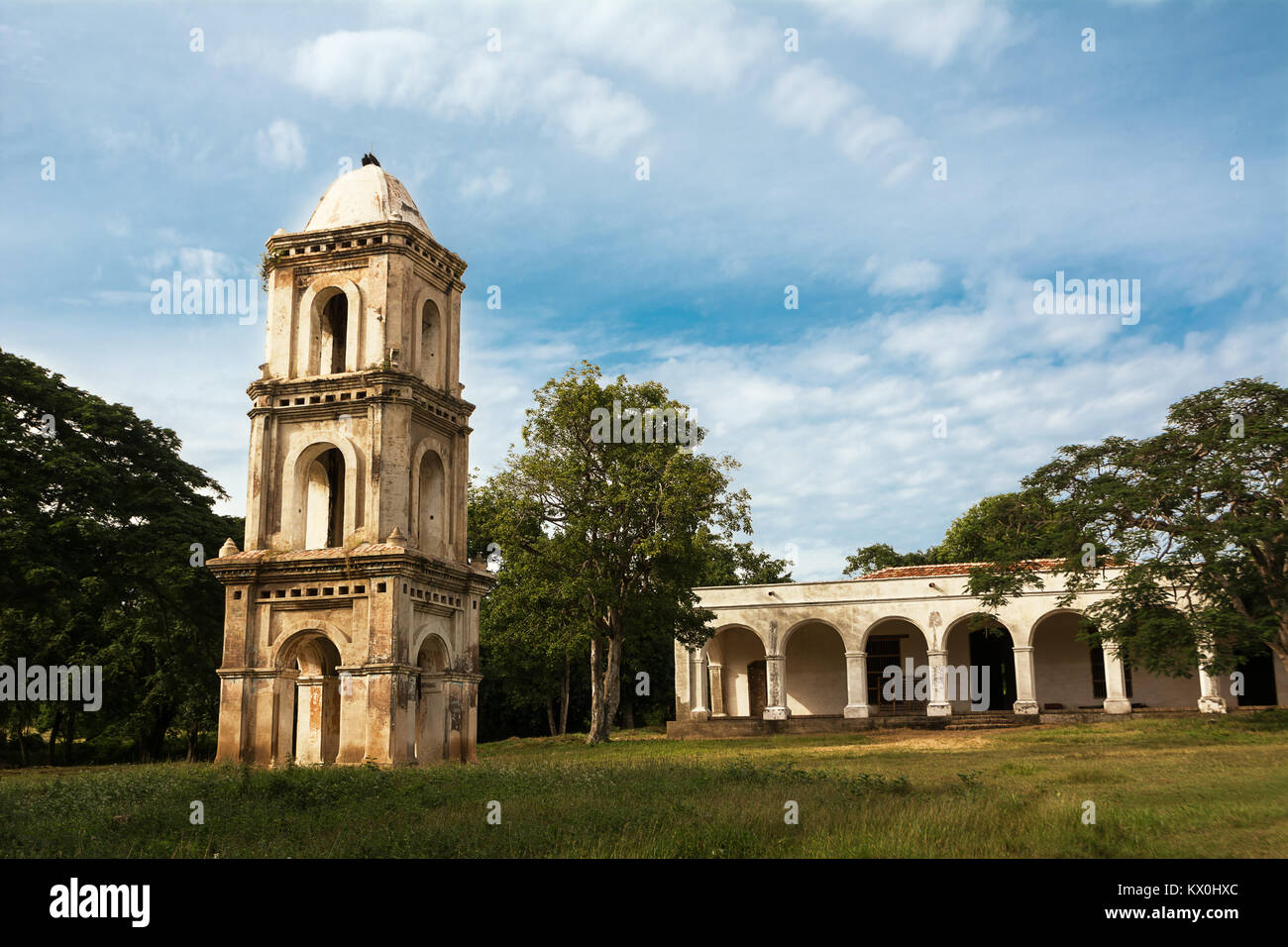 Torre di avvistamento degli schiavi delle favole di zucchero San Isidro de los Destiladeros in Manaca Iznaca (Cuba) Foto Stock