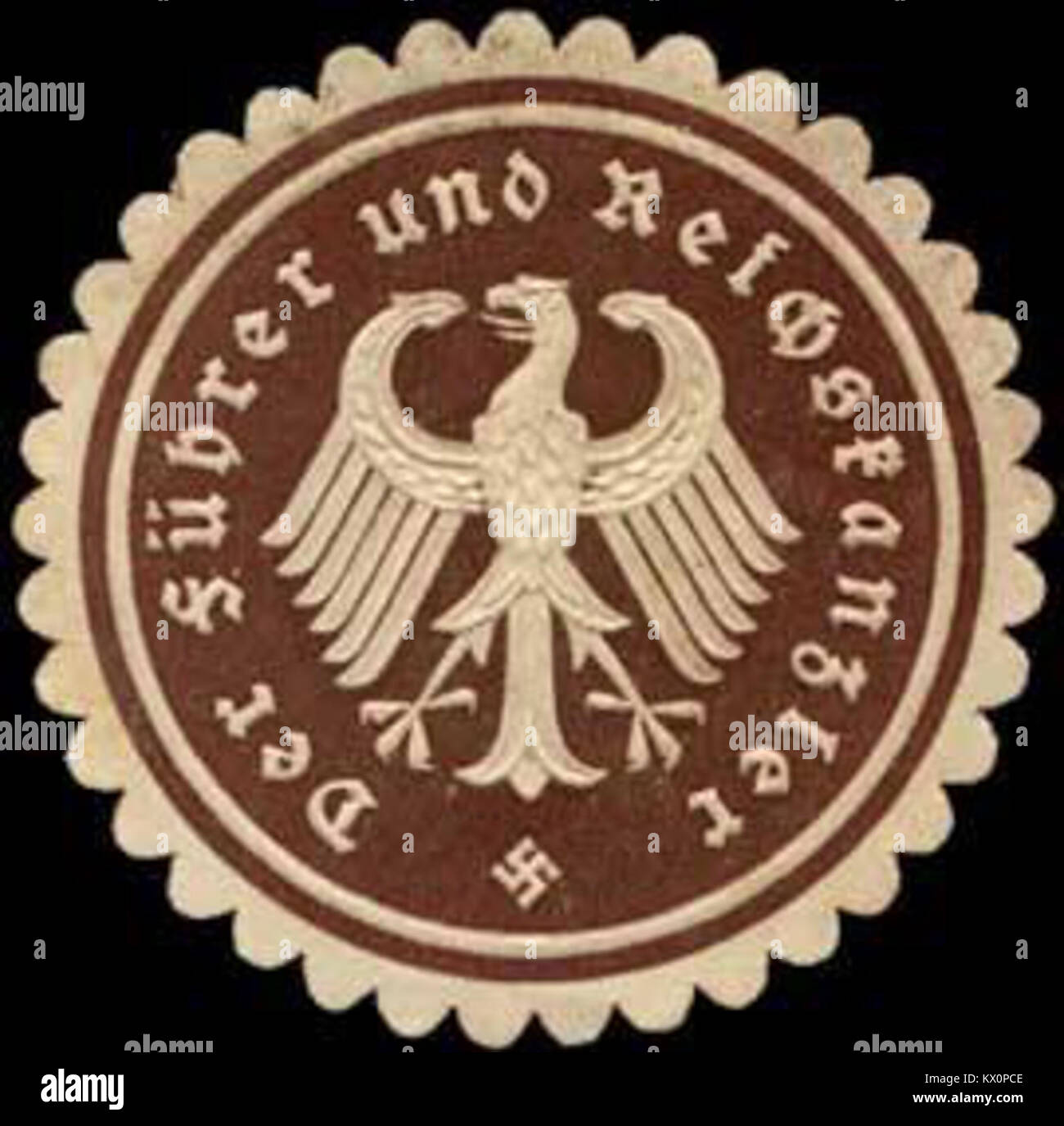 Un sigillo associato al Cancelliere del Führer e del Reich, che rappresenta l'autorità statale ufficiale e le funzioni amministrative nella Germania storica. Foto Stock