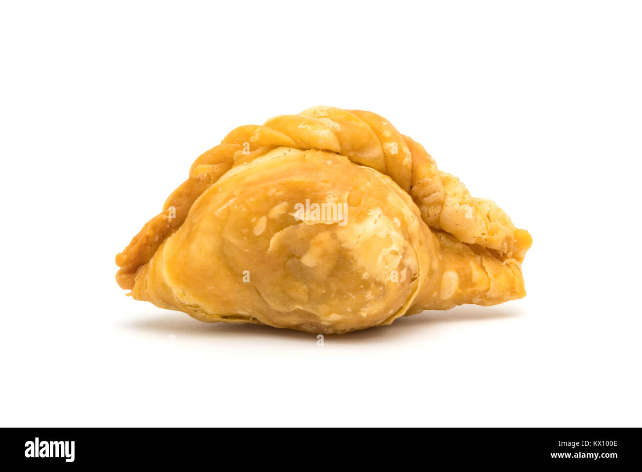 Ottimo curry puff isolati su sfondo bianco Foto Stock