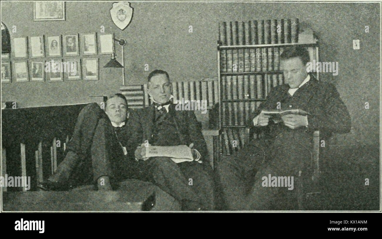 'St Andrew's College Review, Pasqua 1916' (1916) Foto Stock