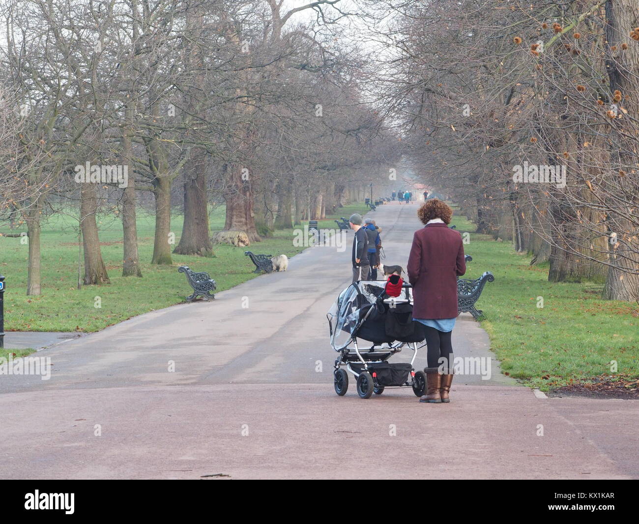 Greenwich, Londra, Regno Unito. Il 6 gennaio, 2018. Regno Unito: Meteo una fredda ma piacevole giornata in Greenwhich con intervalli di sole dopo alcuni primi nebbia di mattina. Credito: James Bell/Alamy Live News Foto Stock