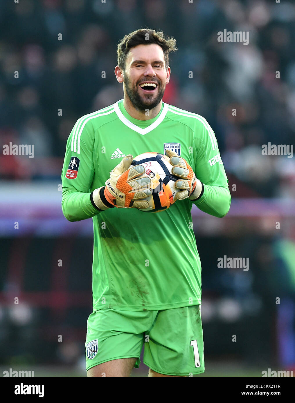 West Bromwich Albion portiere Ben adottivo durante la FA Cup, terzo round corrispondono a St James Park, Exeter. Stampa foto di associazione. Picture Data: Sabato 6 gennaio 2018. Vedere PA storia SOCCER Exeter. Foto di credito dovrebbe leggere: Simon Galloway/filo PA. Restrizioni: solo uso editoriale nessun uso non autorizzato di audio, video, dati, calendari, club/campionato loghi o 'live' servizi. Online in corrispondenza uso limitato a 75 immagini, nessun video emulazione. Nessun uso in scommesse, giochi o un singolo giocatore/club/league pubblicazioni. Foto Stock