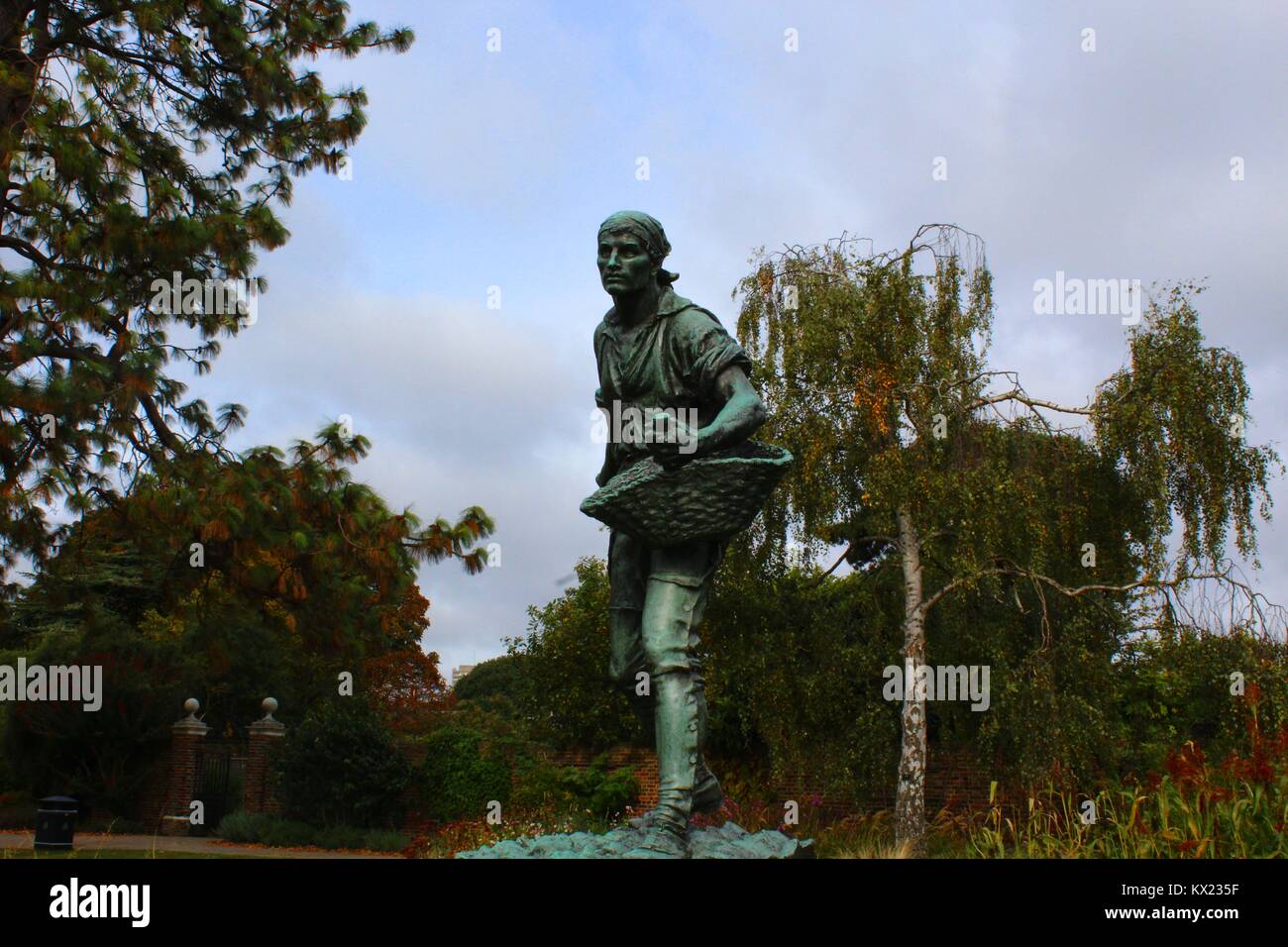 Il seminatore di Sir William Hamo Thornycroft in Kew Botanical Gardens vicino al Richmond Londra Foto Stock