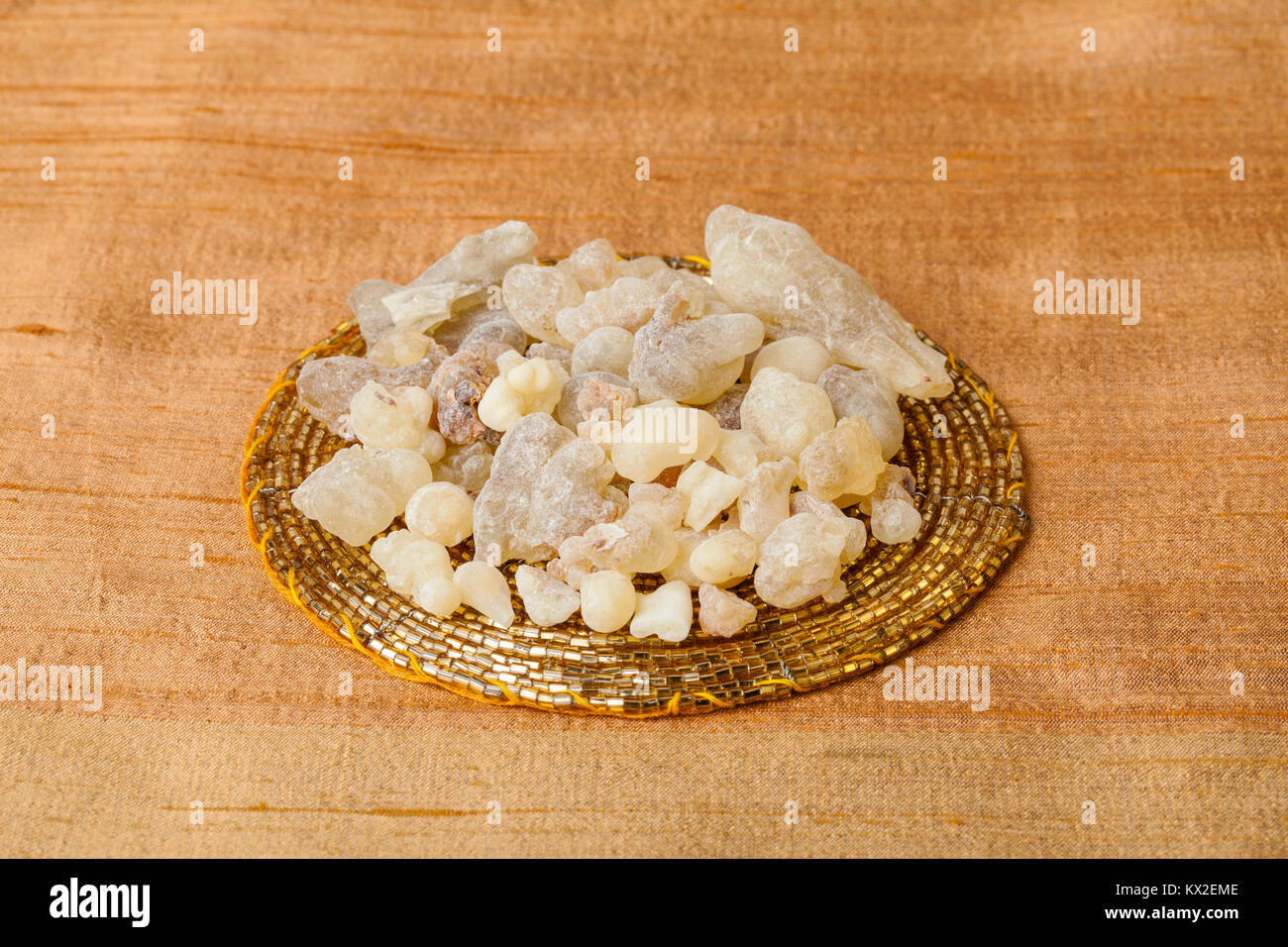 Incenso è una resina aromatica, usato per i riti religiosi, incenso e profumi. Alta qualità di resina di incenso da Dhofar, Oman. Foto Stock