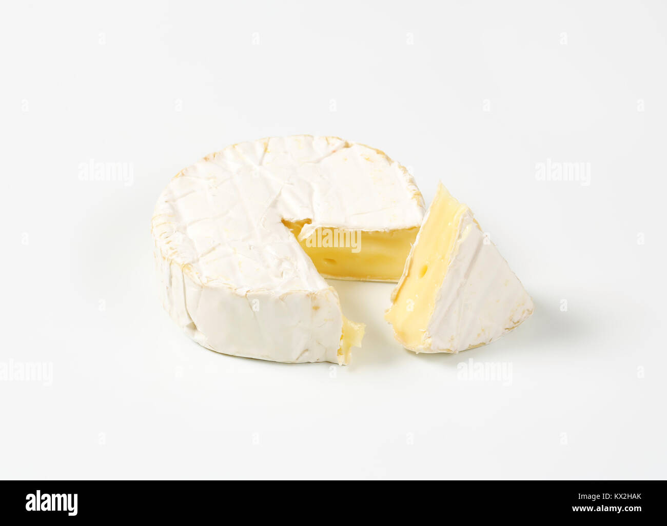 Ruota di soft-formaggio stagionato con buccia di colore bianco Foto Stock