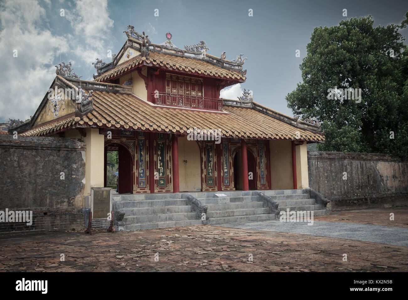 Antico tempio cinese nel crepuscolo Foto Stock
