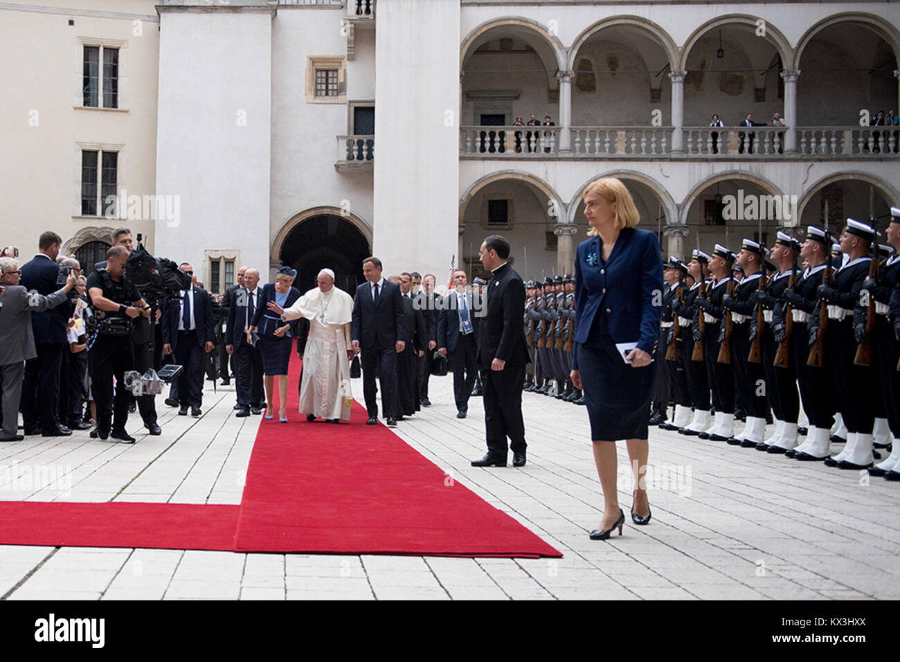 Un'altra immagine della giornata Mondiale della Gioventù, che mette in evidenza l'incontro globale di giovani cattolici che partecipano ad attività religiose e culturali, con particolare attenzione alla comunione e alla crescita spirituale. Foto Stock