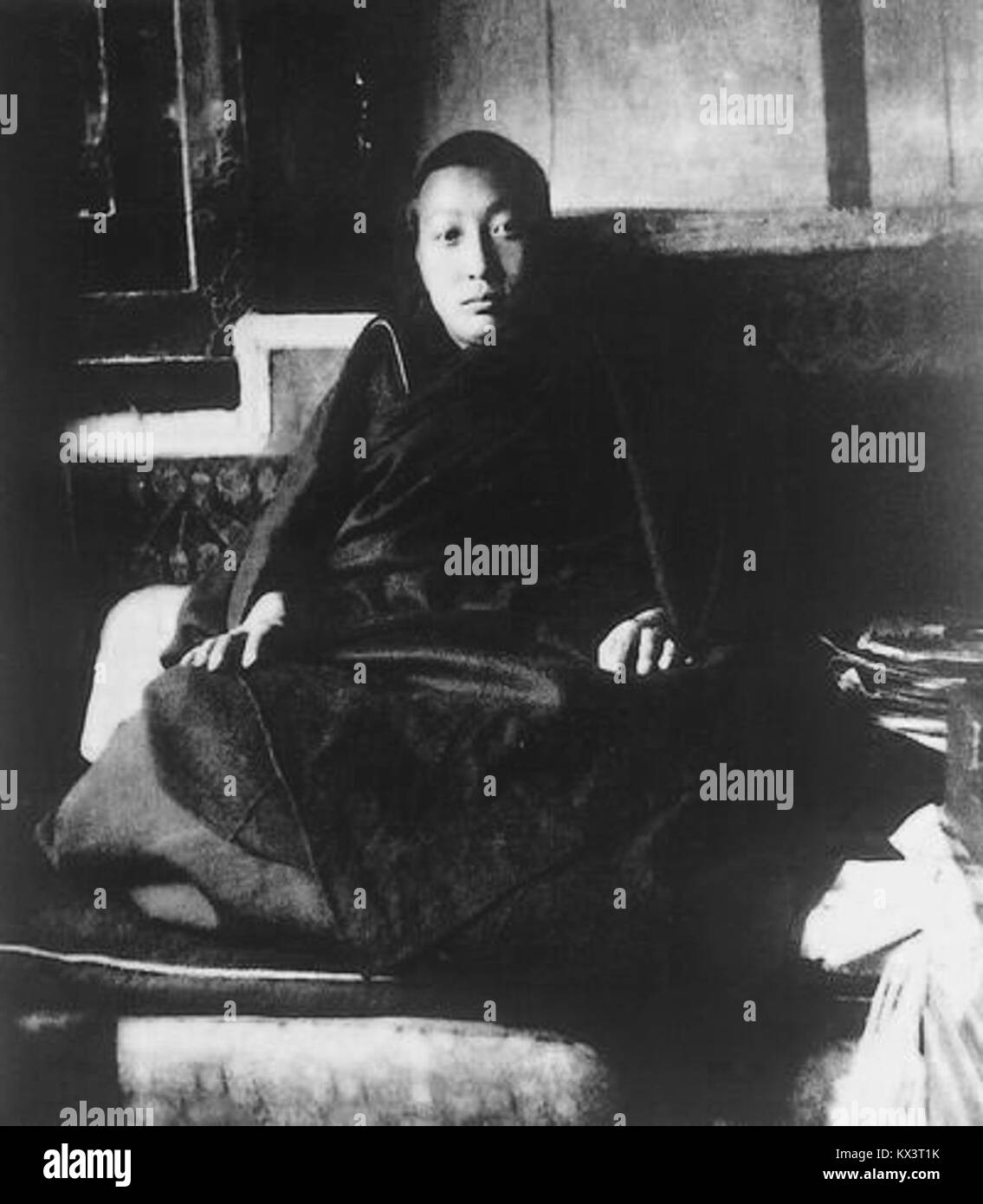 Ritratto e informazioni biografiche di Awang Tudeng Kaizhu Gele Jia Cuo, evidenziando il significato storico e culturale in Tibet. Foto Stock