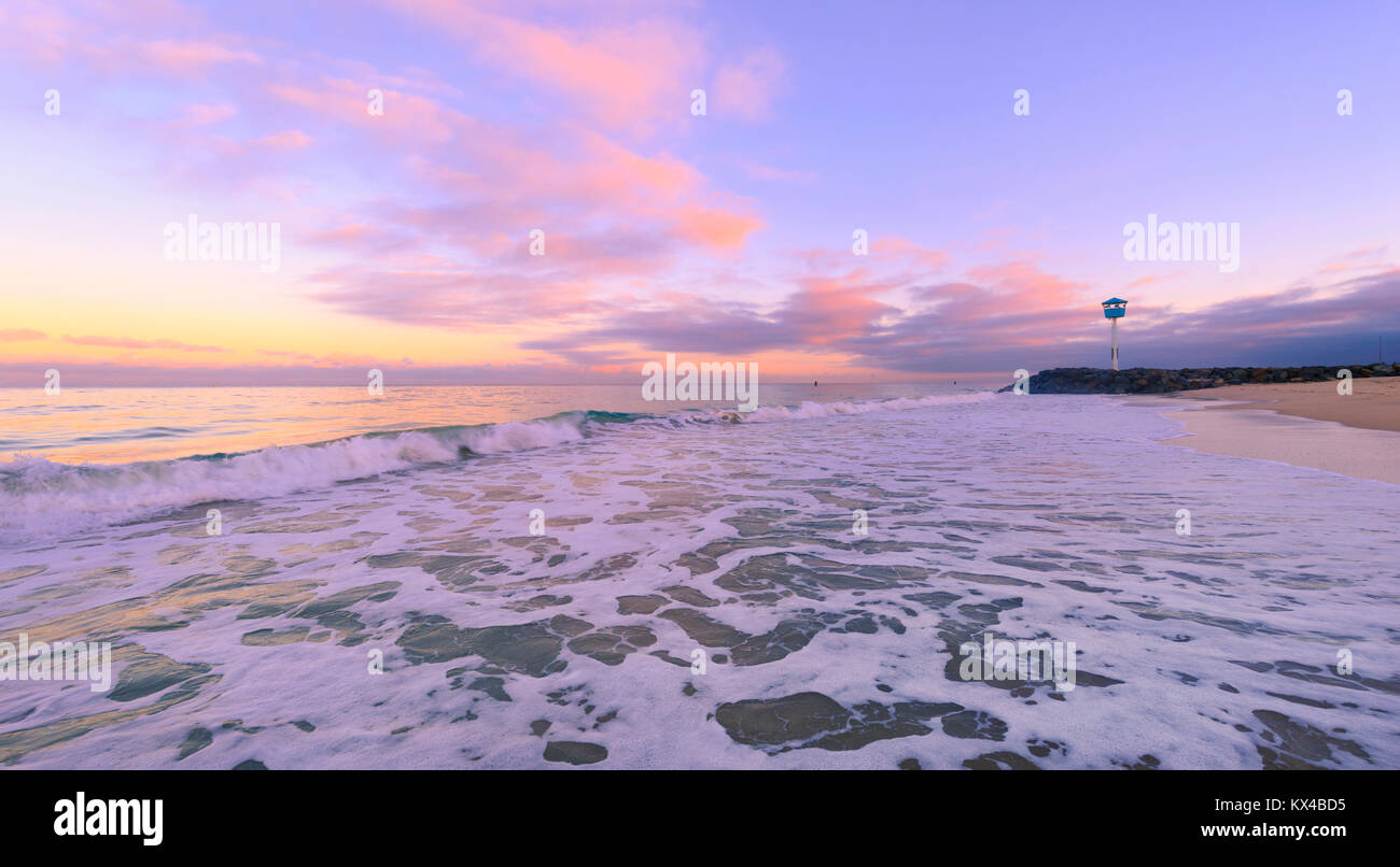 City Beach a sunrise. Perth, Western Australia Foto Stock