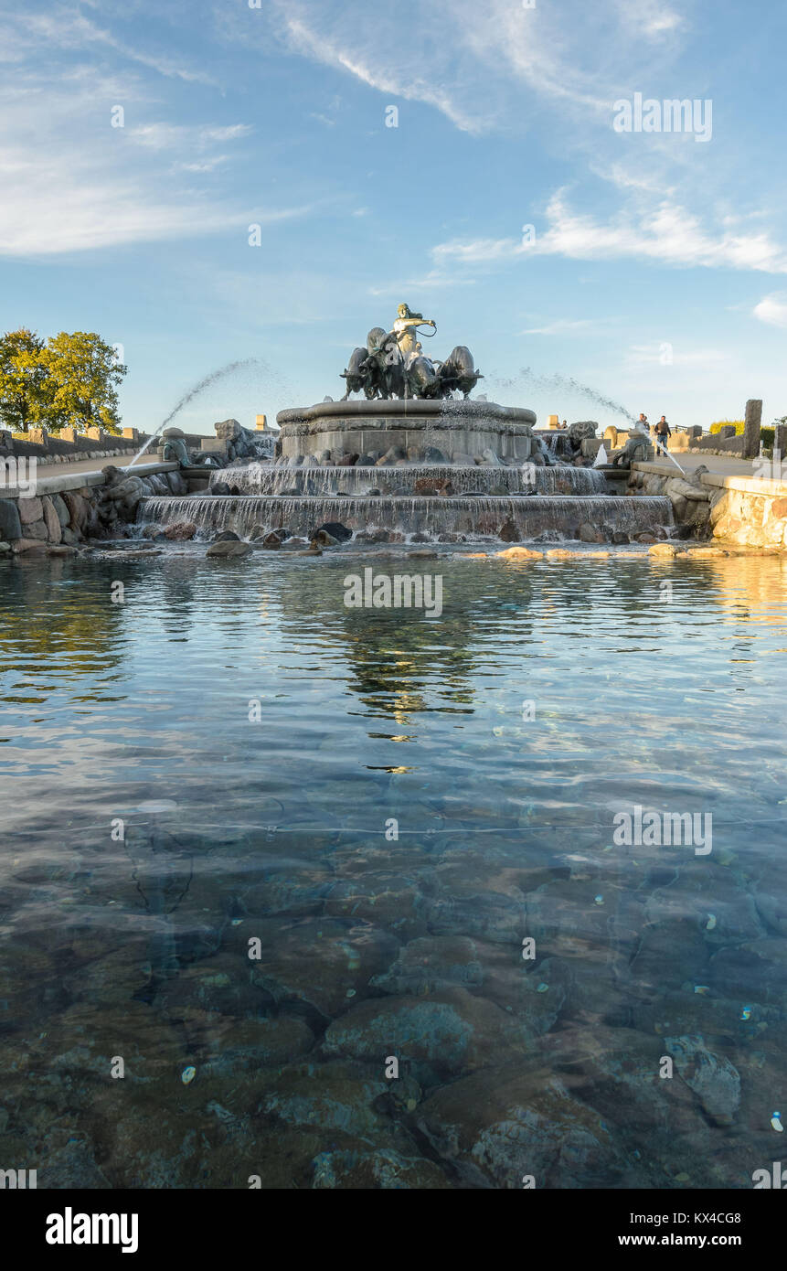 La Fontana Gefion, grande fontana sul fronte del porto di Copenhagen, Danimarca Foto Stock