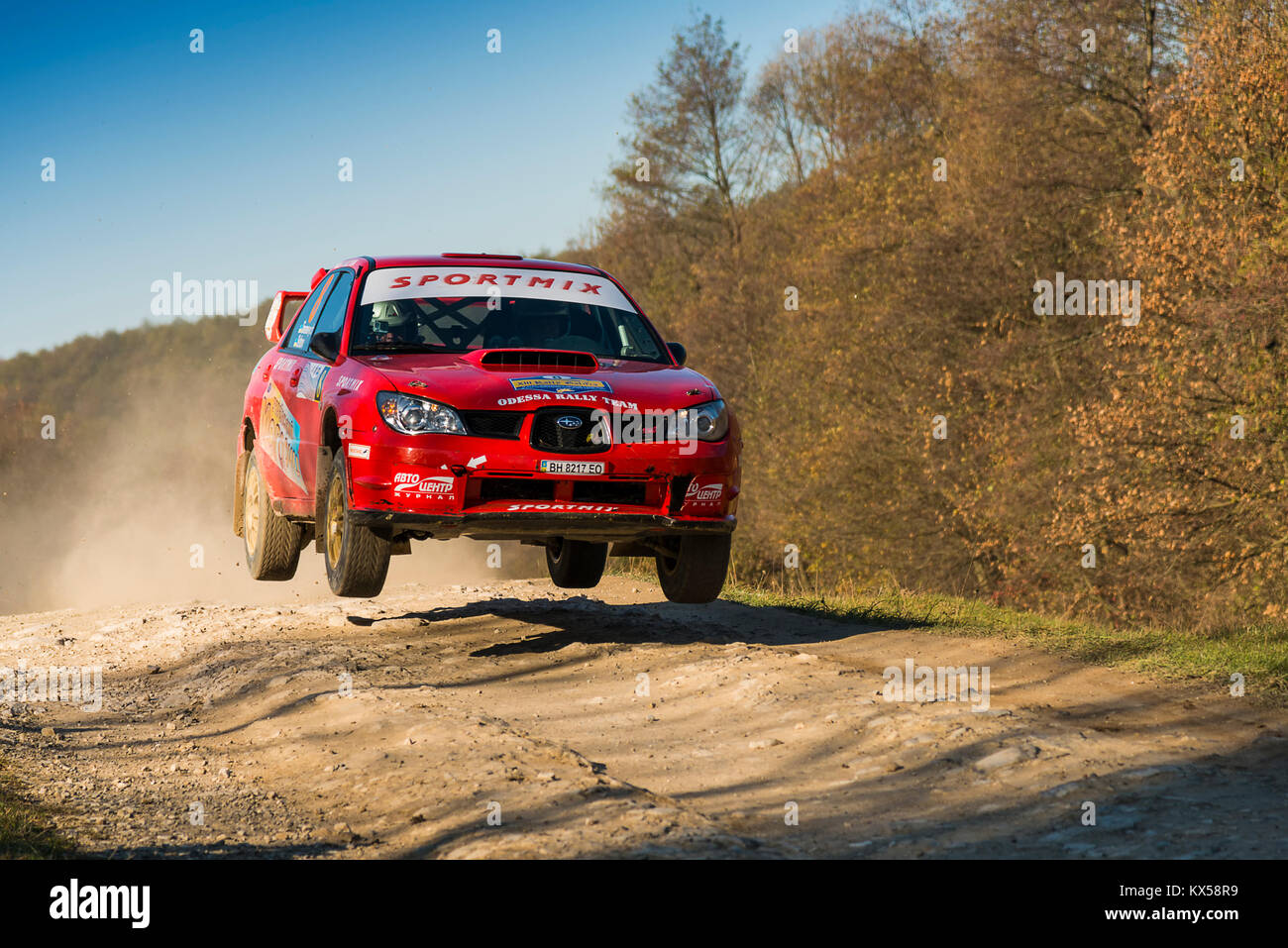Lviv, Ucraina - 1 Novembre 2015: Oleg Sobolew la Subaru Impreza WRX STI compete al Rally annuale Galizia Foto Stock
