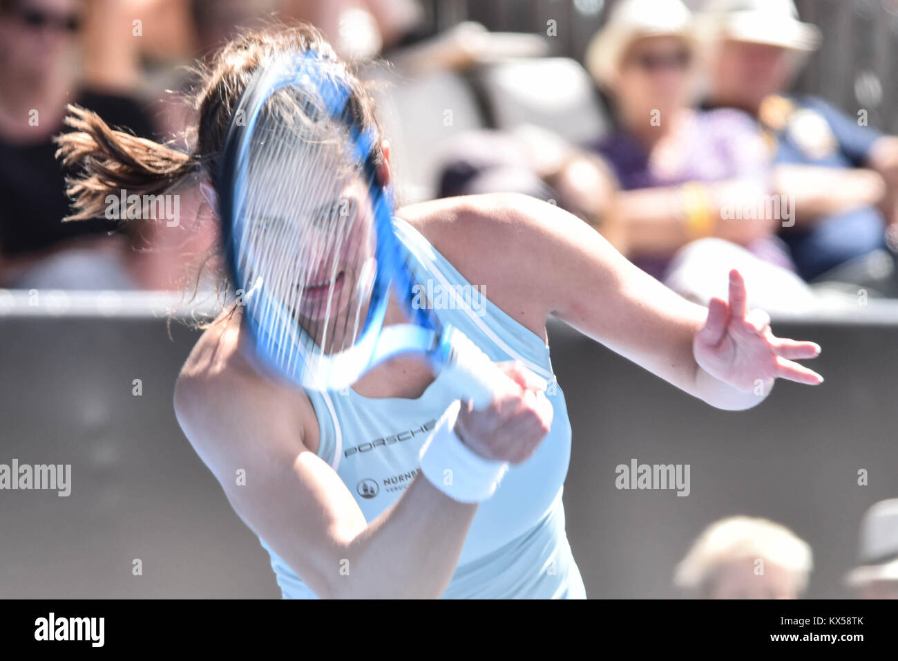 Auckland, Nuova Zelanda. 07Th gen, 2018. Julia Goerges di tedesco gioca un diretti nella sua ultima partita contro Caroline WOZNIACKI di Danimarca durante il femminile WTA di torneo in ASB Conteggio centro di Auckland, in Nuova Zelanda il Jan 7, 2018. Vince la partita, battendo Caroline WOZNIACKI 6-4 7-6. Credito: Shirley Kwok/Pacific Press/Alamy Live News Foto Stock