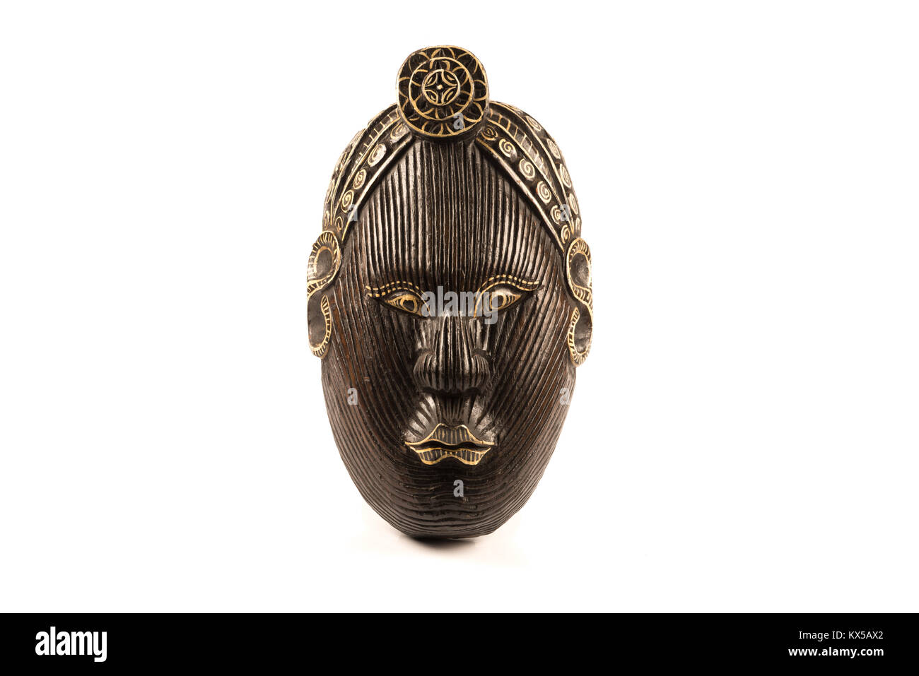 Maschera africana in legno Immagini senza sfondo e Foto Stock ritagliate -  Alamy