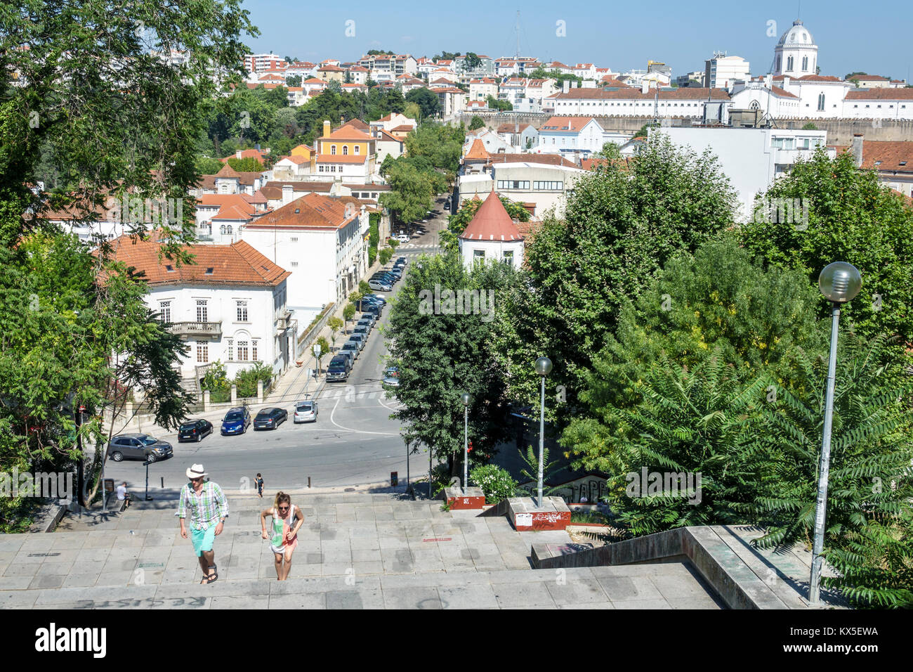Coimbra Portugal,Università di Coimbra,Universidade de Coimbra,campus,Escadas Monumentais,scalinata monumentale,vista,skyline della città,ispanico,immig immigrato Foto Stock
