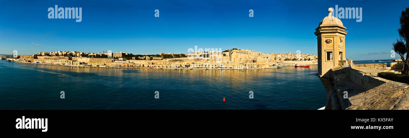 La Guardiola e Grand Harbour Valletta, capitale europea della cultura nel 2018, Malta, Europa Foto Stock