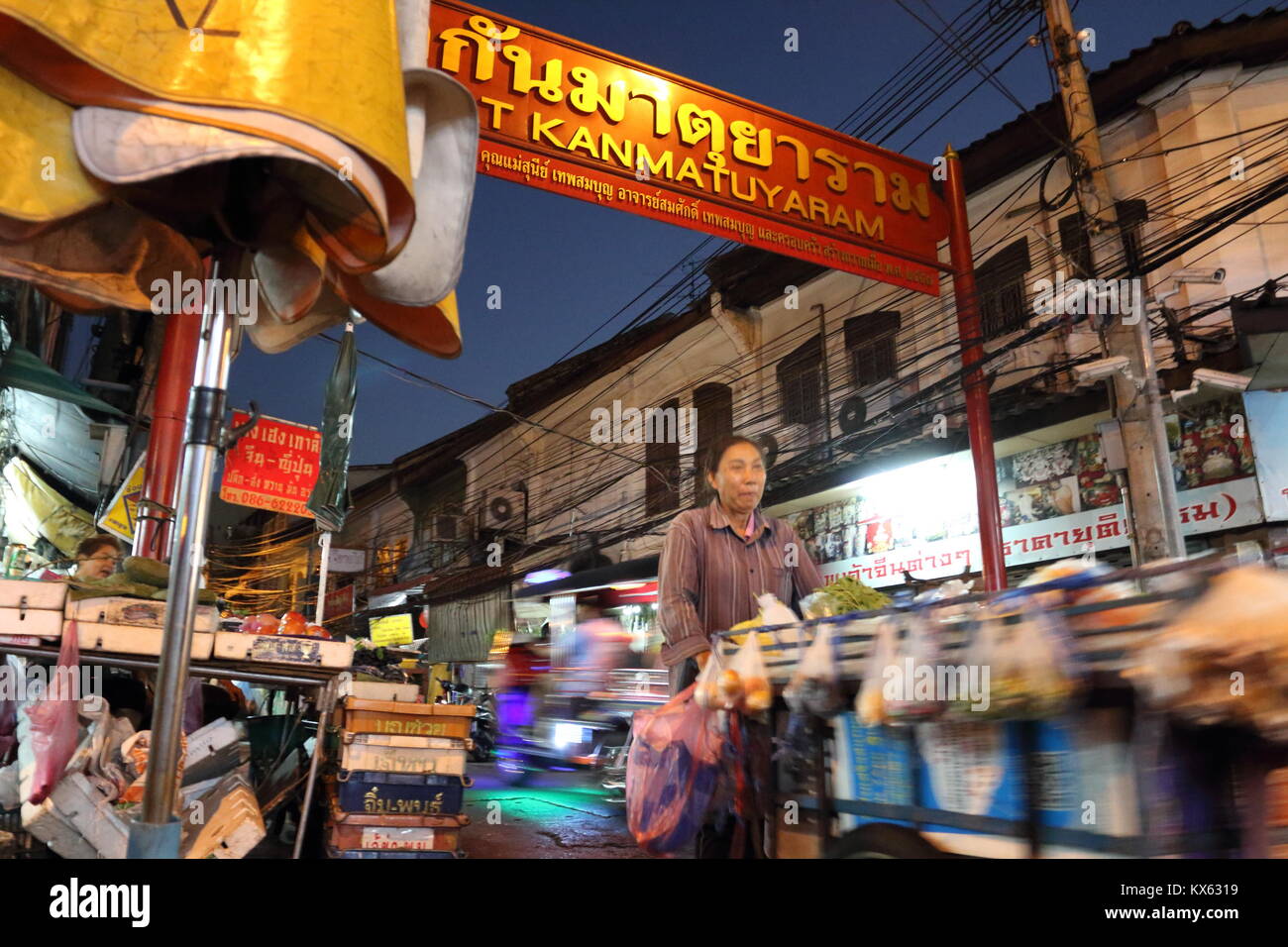 Economia informale round Chinatown, Bangkok, Thailandia Foto Stock