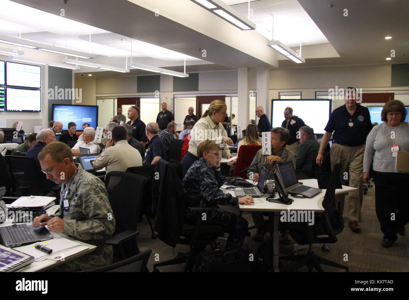 Vigili Guard Utah 2014 partecipanti alla Utah State Capitol in Emergency Operations Center 11-3-2014. #VGUT14 Foto Stock