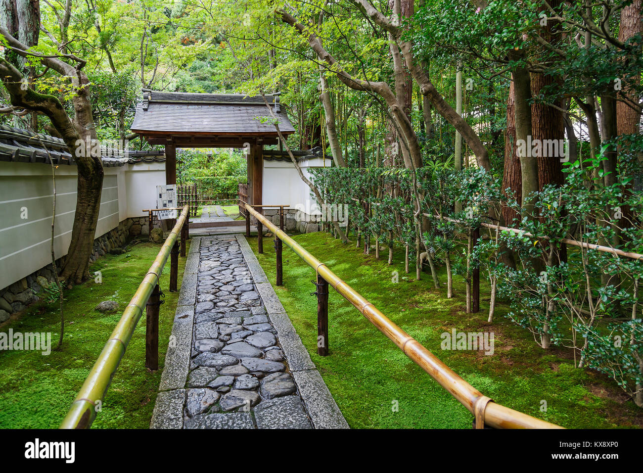 Koto-nel tempio di Kyoto, Giappone KYOTO, Giappone - 22 ottobre: Koto-nel tempio di Kyoto, Giappone il 22 ottobre 2014. Uno dei sub Daitokuji templi, fondato io Foto Stock