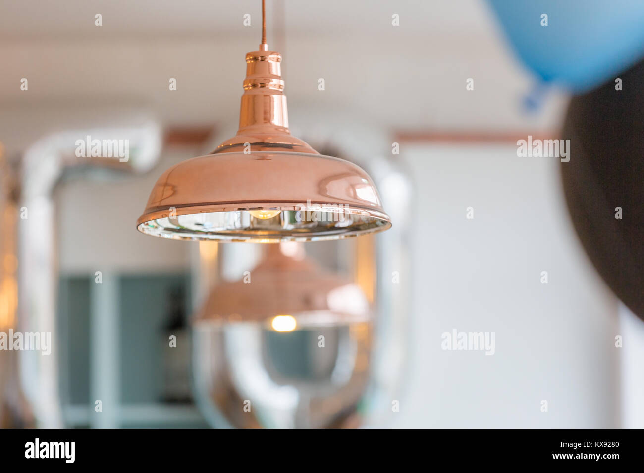 Bellissimo effetto rame luce pendente Foto Stock