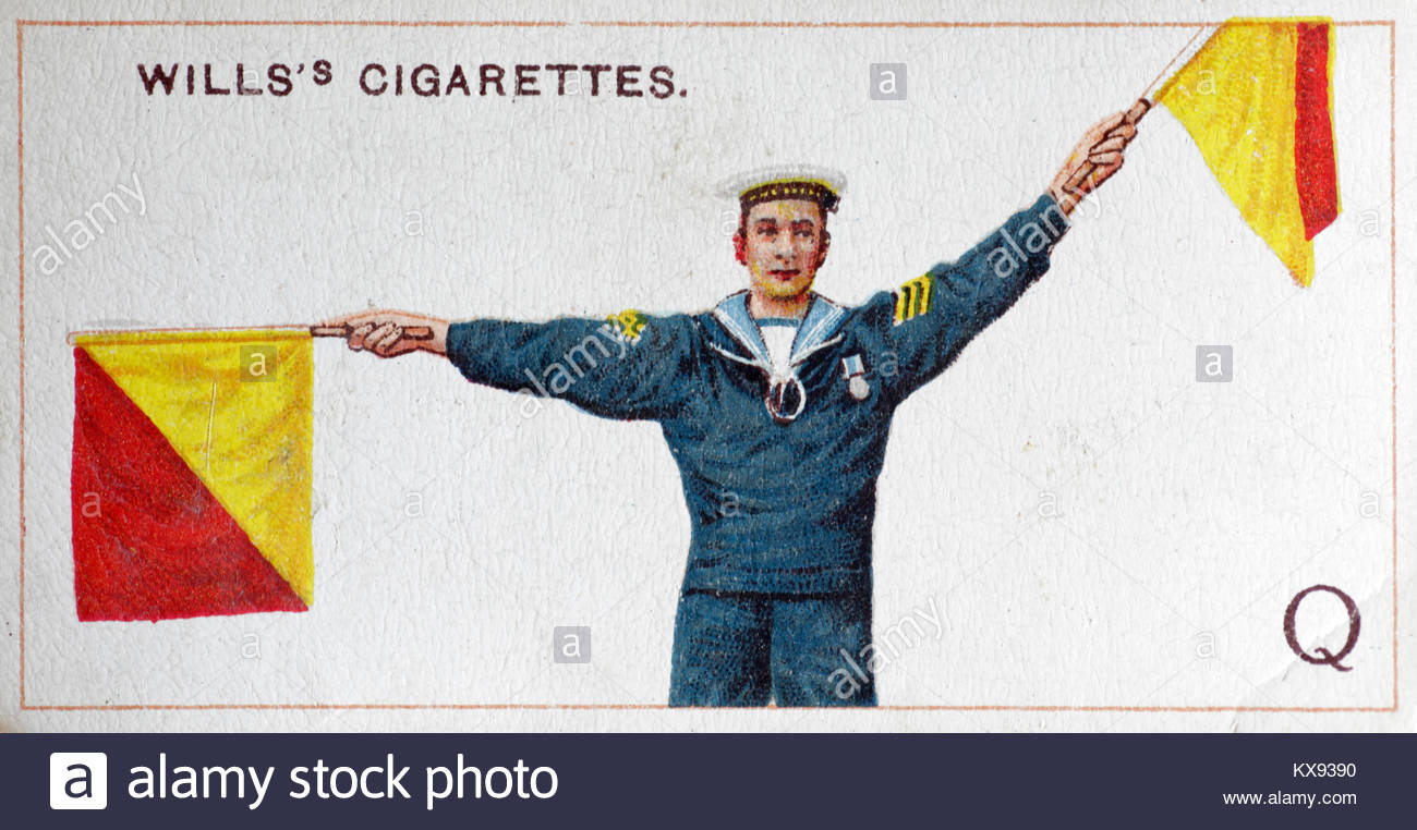 Marine usando un semaforo per segnalare la lettera Q Foto Stock