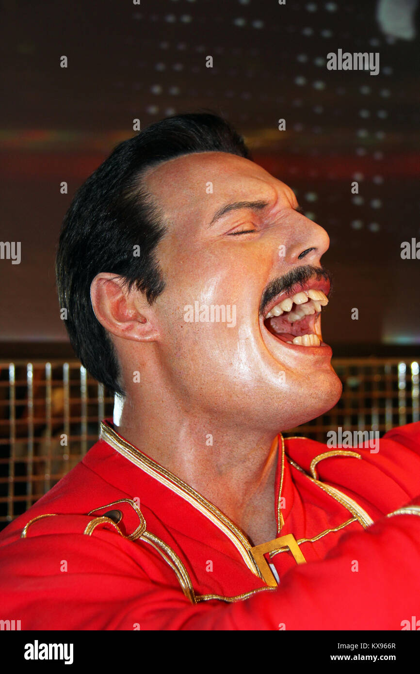 Londra - Regno Unito, 08, luglio 2014. Madame Tussauds a Londra. Waxwork statua di Freddie Mercury. Foto Stock