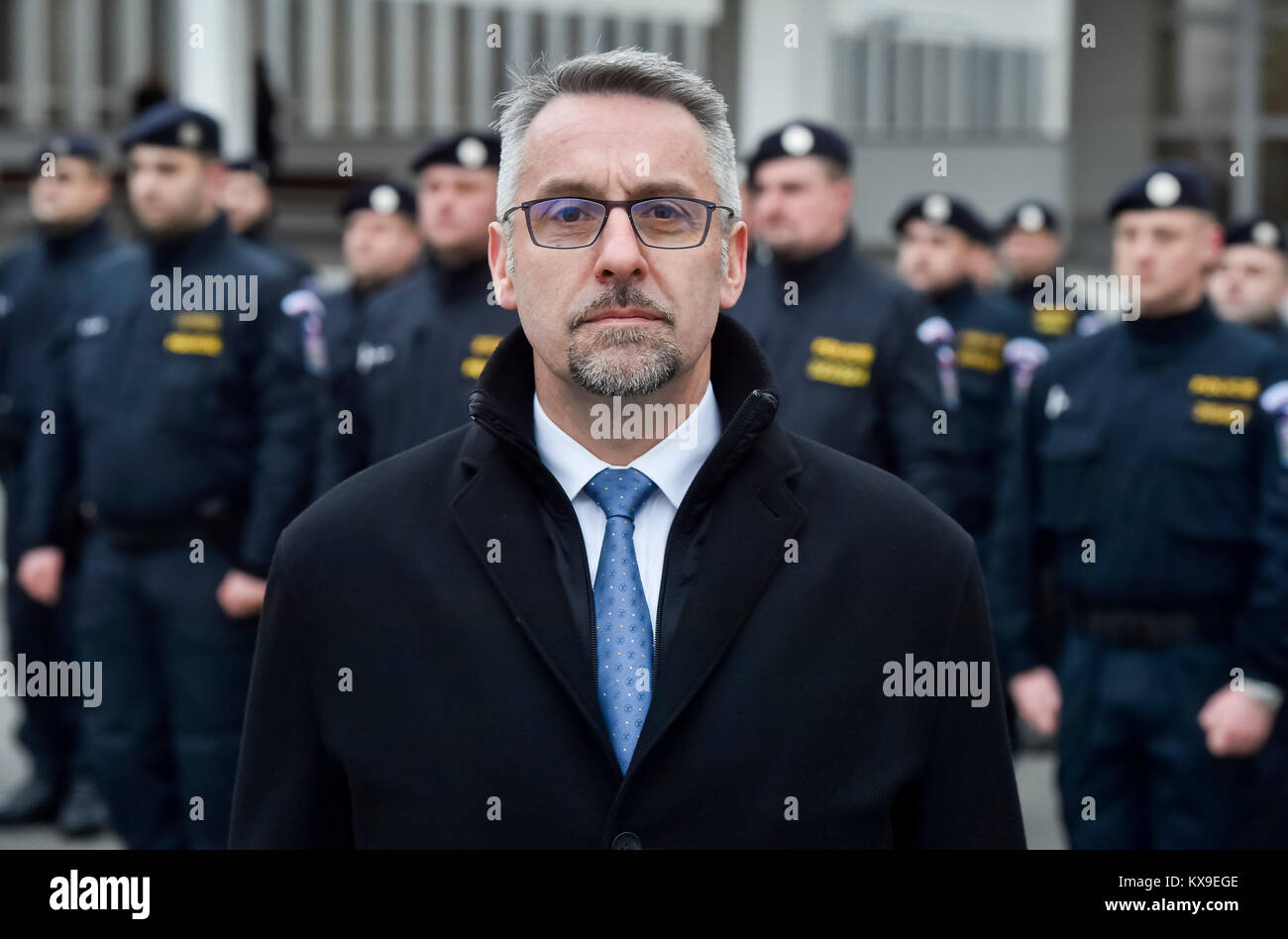 Partenza della Ceca contingenti di polizia per le missioni in Macedonia e in Serbia,Lubomir Metnar Foto Stock