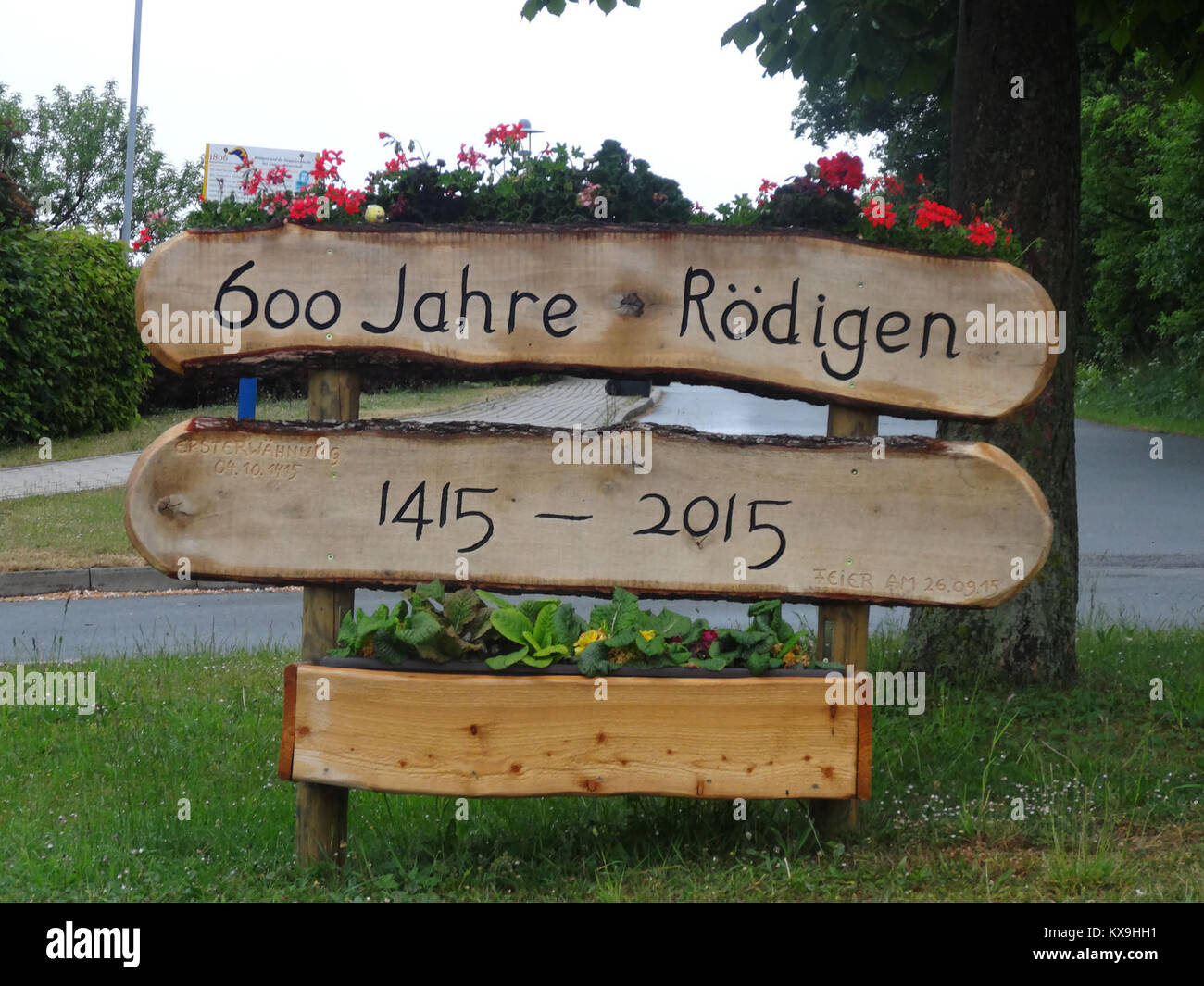 Il 600° anniversario di Rüdigen a Lehesten, in Germania, commemora sei secoli di storia della città, evidenziandone il significato culturale, gli eventi storici e le tradizioni della comunità. Foto Stock