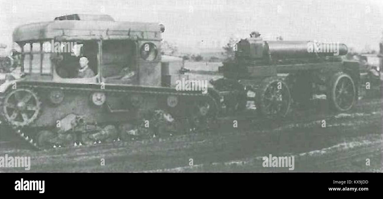 Questa immagine mostra 7,62 cm wz. 32 mortaio pesante, un pezzo di artiglieria polacca del periodo tra le due guerre, che ne mette in risalto la costruzione e il design militare. Foto Stock