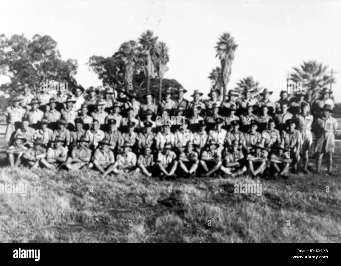 Questa fotografia del marzo 1943 mostra i membri del 85 Squadron, un'unità chiave durante la seconda guerra mondiale, evidenziando il loro ruolo e il loro contributo nel conflitto. Foto Stock