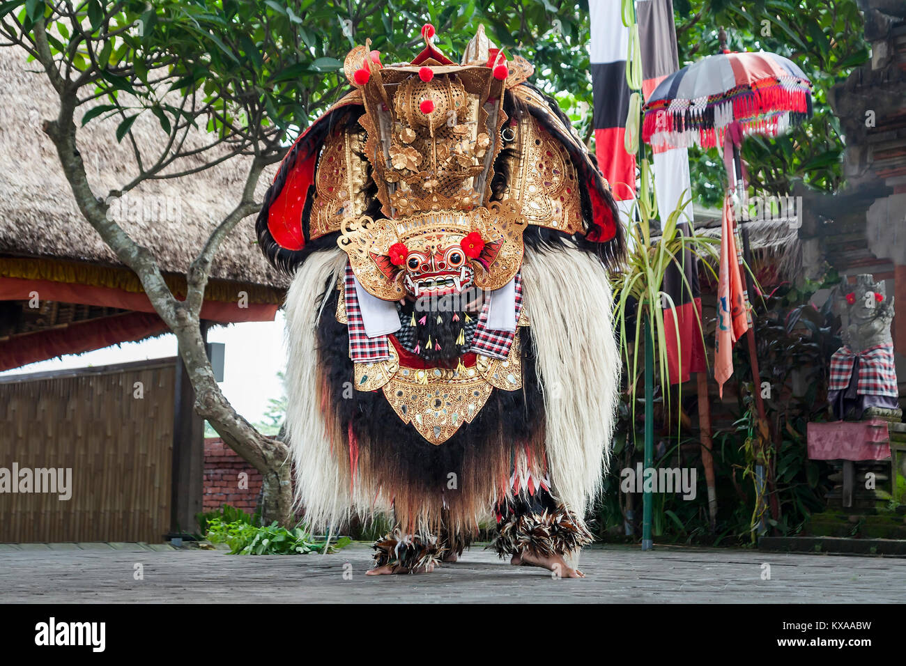 UBUD, Bali, Indonesia - 01 aprile: barong dance show, il tradizionale design balinese prestazioni su Aprile 01, 2011 in Ubud, Bali, Indonesia. Foto Stock