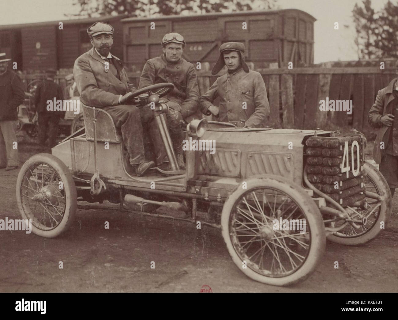 Marius Barbarou sur Clément-Bayard circuito au des Ardennes 1902 Foto Stock