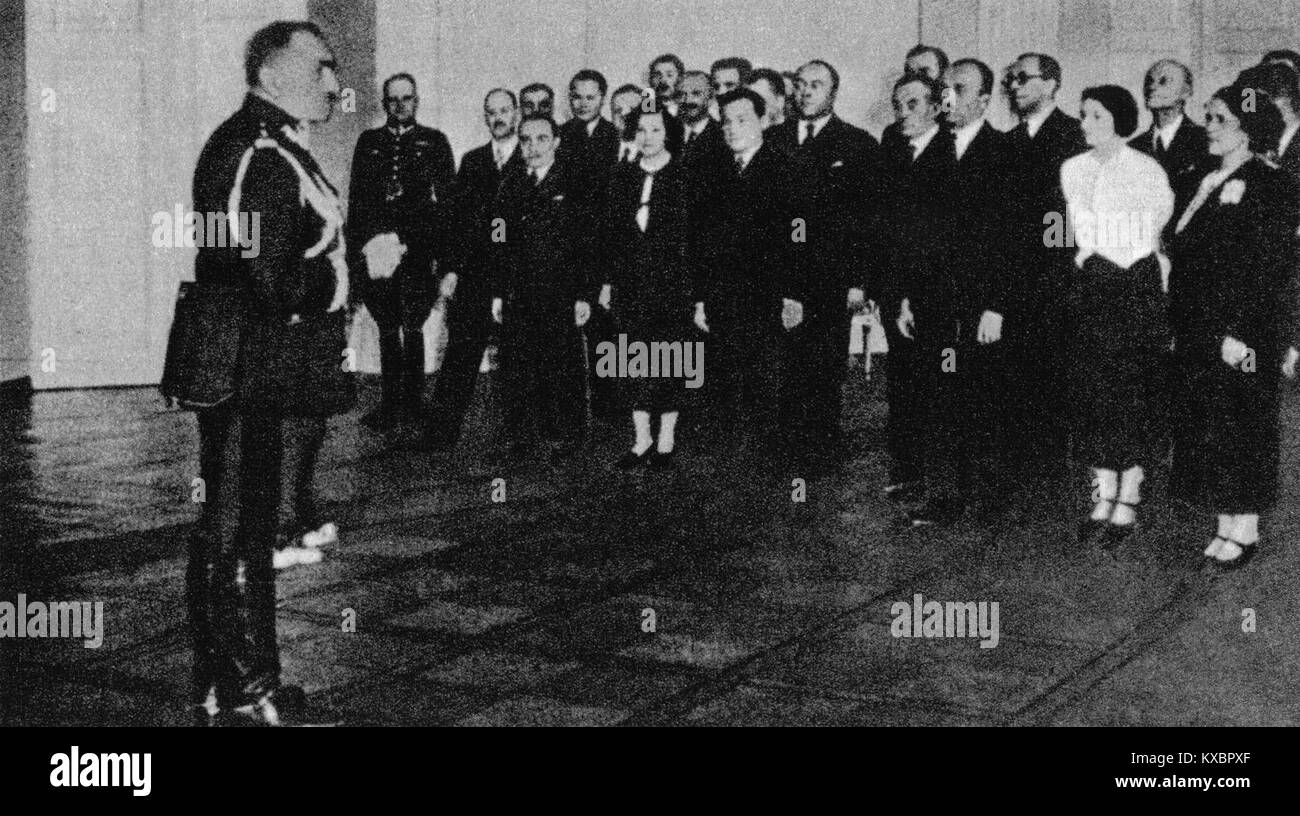 Un documento registra la nomina di Felicjan Sławoj Składkowski a primo ministro della Polonia, segnando una transizione politica chiave nella storia del governo interbellico polacco. Foto Stock