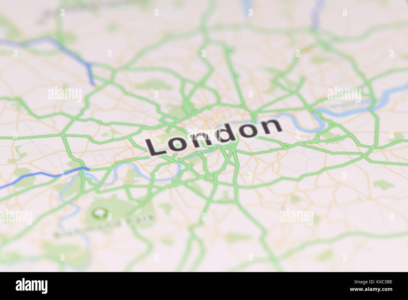 Primo piano della città di Londra mappa sullo schermo di un dispositivo GPS, Apple iPhone app mappe Foto Stock