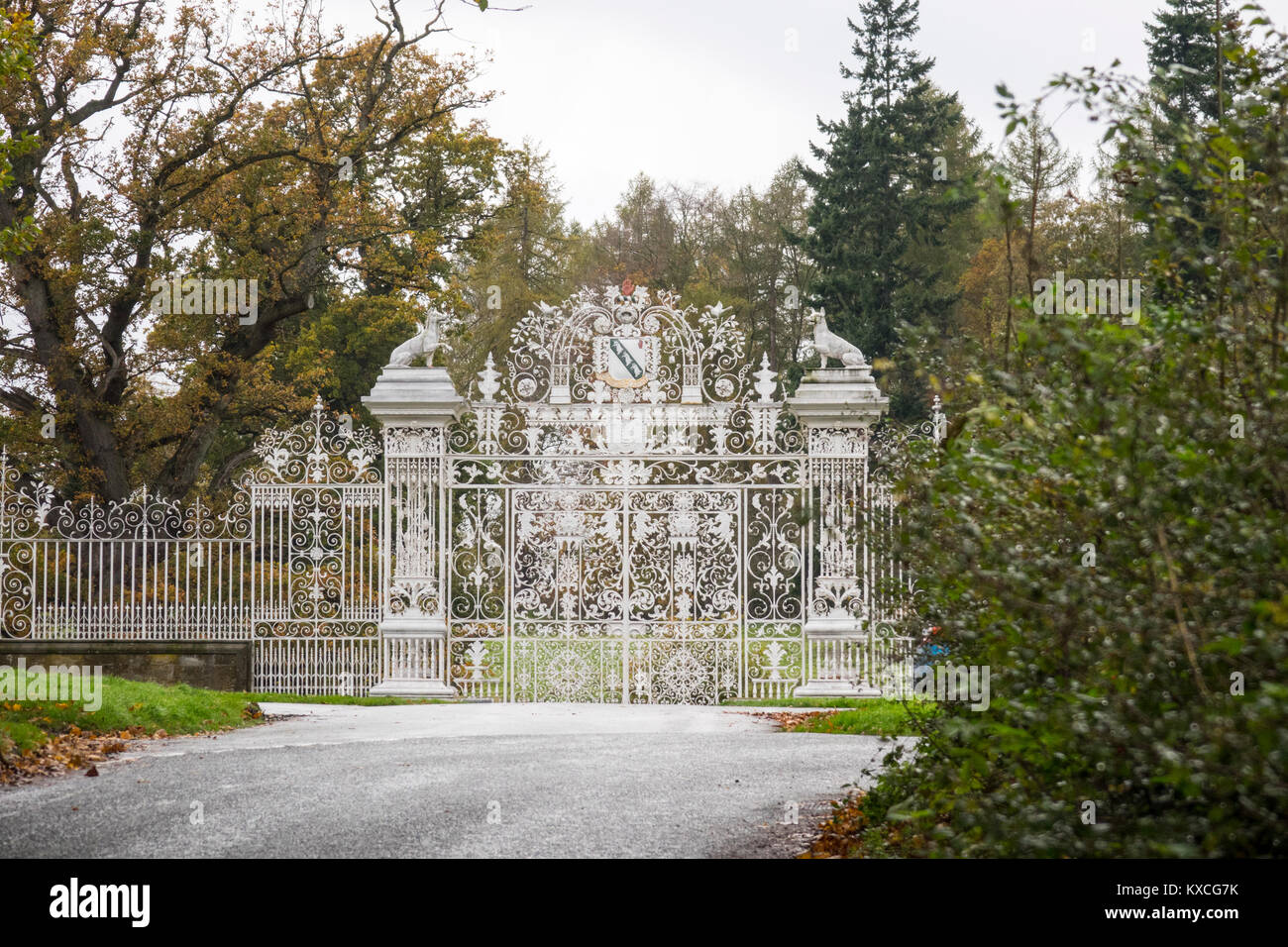 Chirk Castle cancelli di ingresso, cancelli di ferro Foto Stock