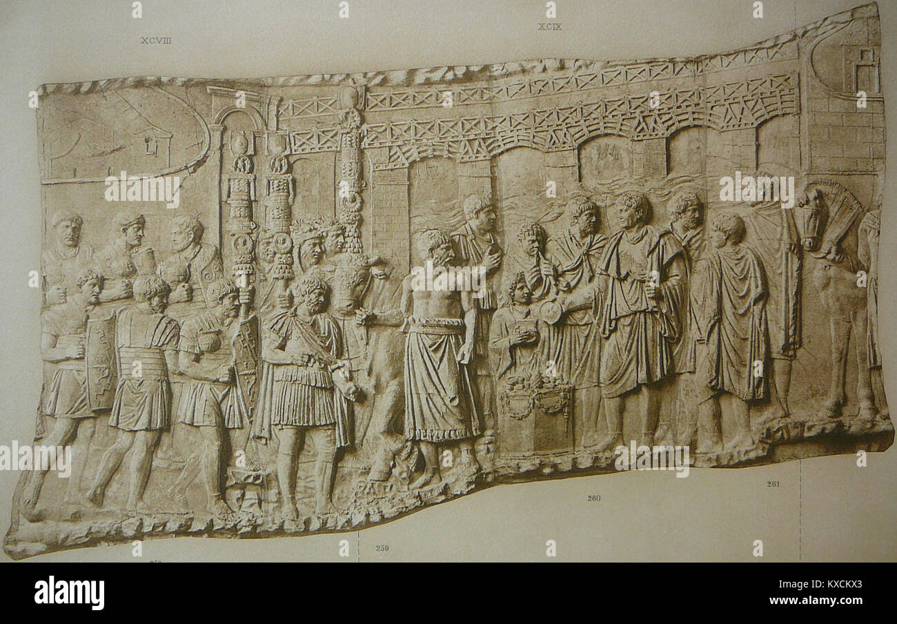 Questa immagine fa parte dello studio di Corrado Cichorius sui rilievi della colonna di Traiano, in particolare la placca LXXII, che illustra scene significative dell'antica storia romana. Foto Stock