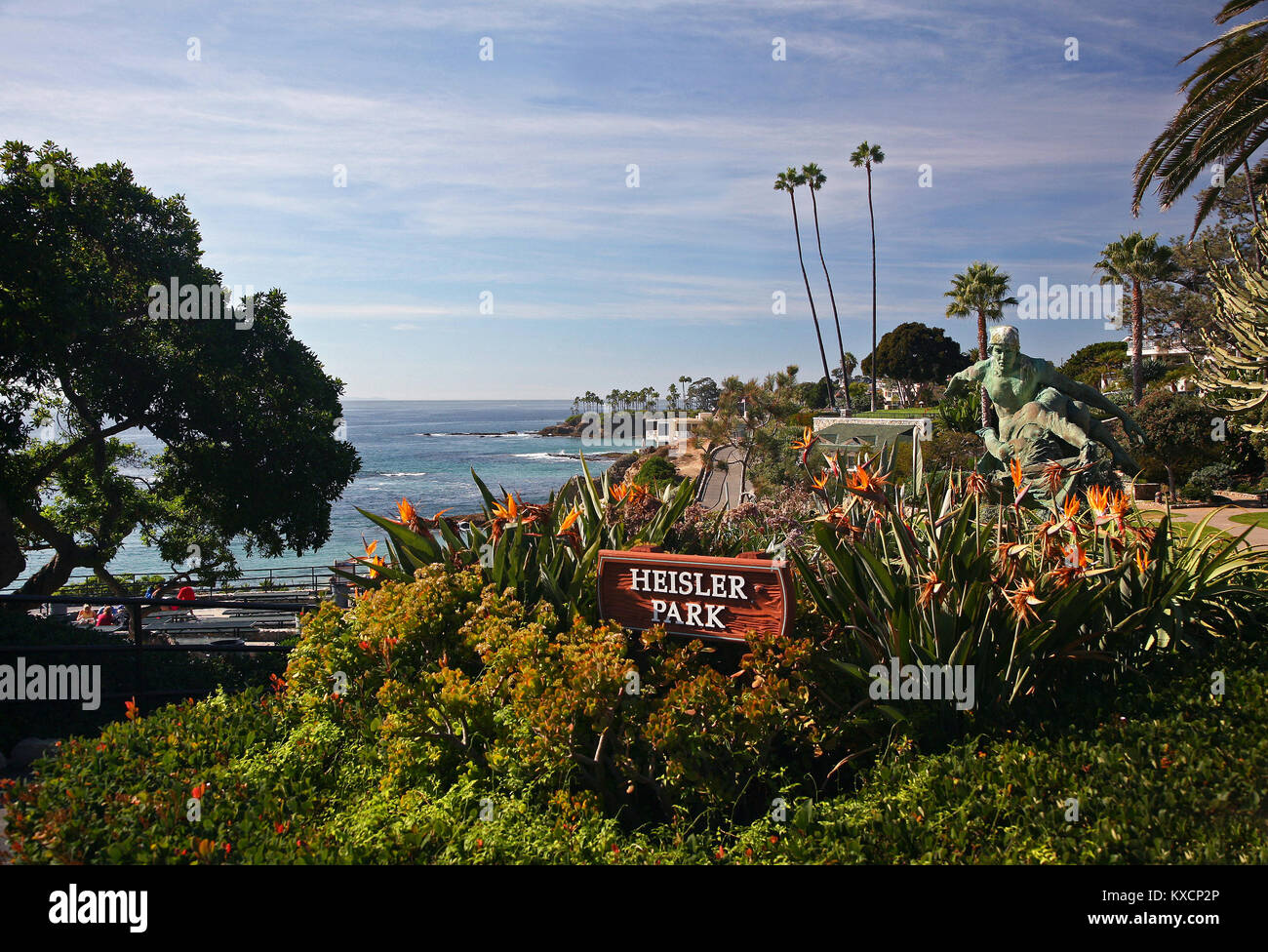 Laguna Beach, Heisler Park e panca con vista oceano Foto Stock