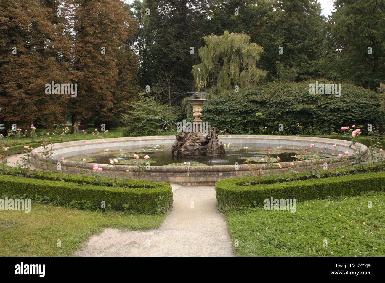 Questa voce si riferisce a un file digitale denominato "3.díl html 617650c9", che indica la terza parte di un documento HTML o di un testo basato sul Web. Sembra essere correlato a contenuti online strutturati o codice sorgente. Foto Stock