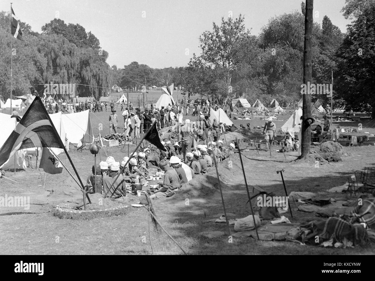 Il 4° Jamboree scout Internazionale si è tenuto in Ungheria, riunendo scout di varie nazioni per promuovere lo sviluppo giovanile, le attività all'aperto e lo scambio culturale all'interno del movimento scout globale. Foto Stock