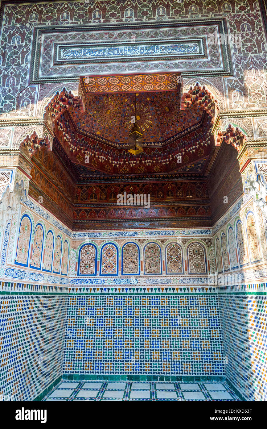 MARRAKECH, Marocco - 11 dicembre: Chambre nell interno del Palazzo Bahia con tradizionali piastrelle marocchine. Dicembre 2016 Foto Stock