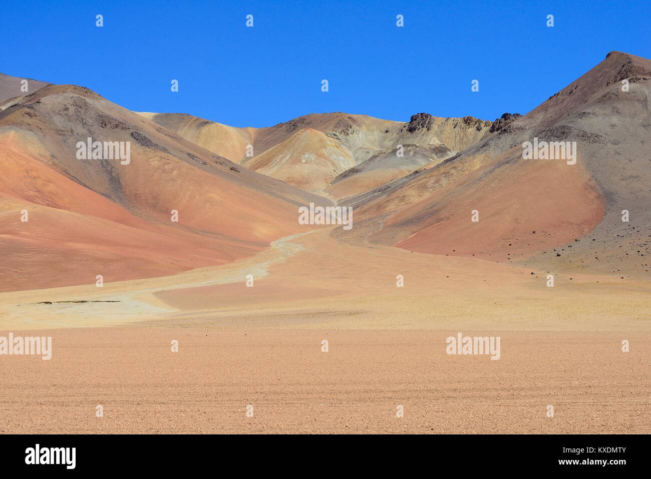 Paesaggio in colori pastello su Altiplano, Reserva Nacional de fauna Andina Eduardo Abaroa, Sur Lípez, Potosí, Bolivia Foto Stock