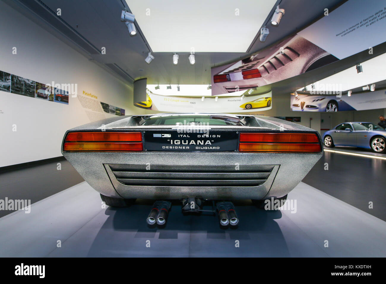 Una superba Alfa Romeo Iguana Ital Design modello in esposizione presso il Museo Storico Alfa Romeo Foto Stock