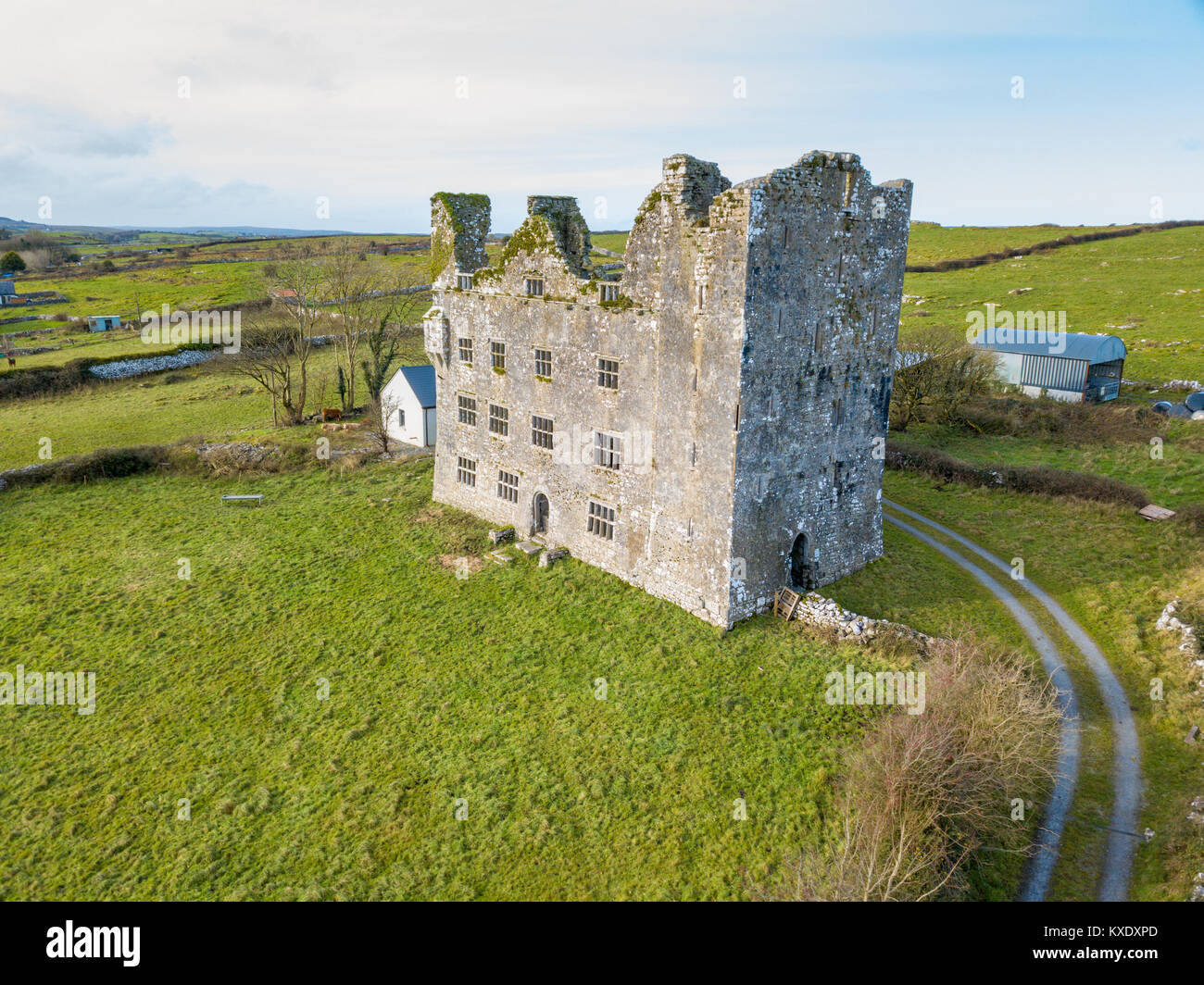 Il castello di Leamaneh, Leamaneh Nord, parrocchia di Kilnaboy, Burren nella contea di Clare, Repubblica di Irlanda Foto Stock