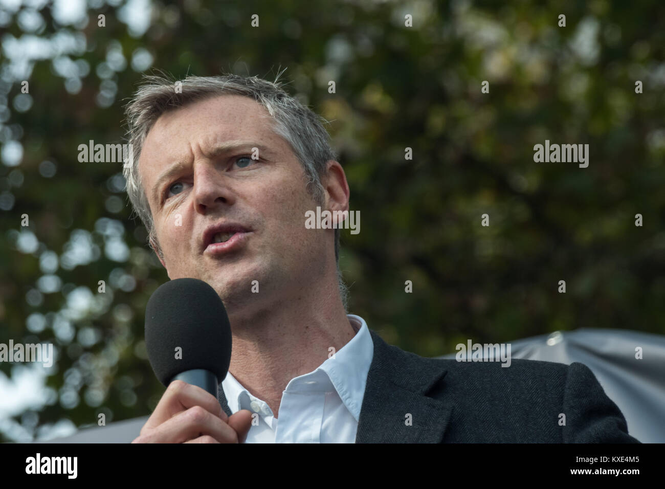 Zac Goldsmith MP, candidato conservatore per il sindaco di Londra che parla in piazza del Parlamento al rally contro una terza pista a Heathrow Foto Stock