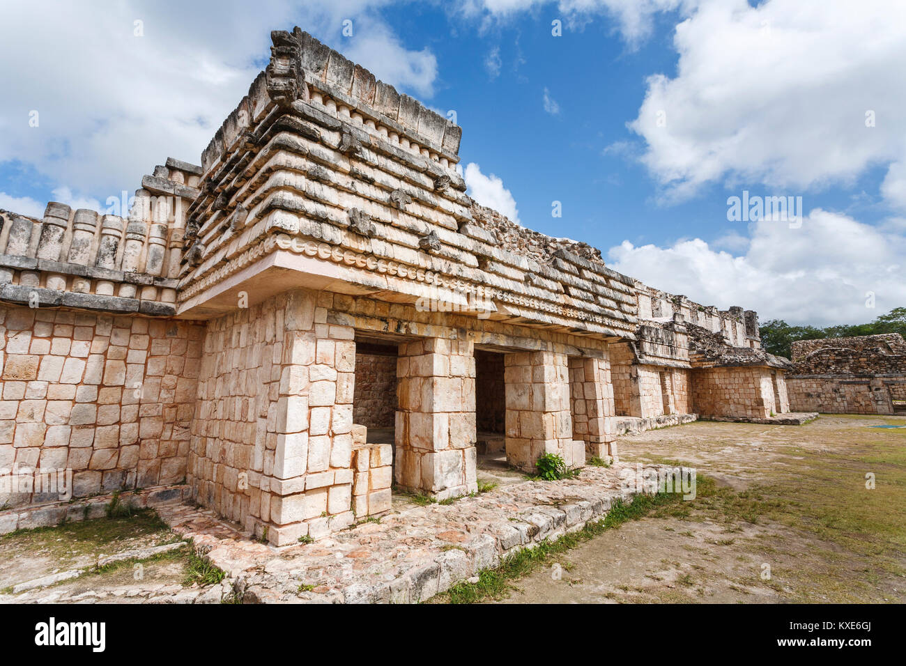 Rovine del Palazzo del Governatore in Uxmal, antica città Maya e sito archeologico vicino a Merida, Yucatan, Messico, un sito Patrimonio Mondiale dell'UNESCO Foto Stock