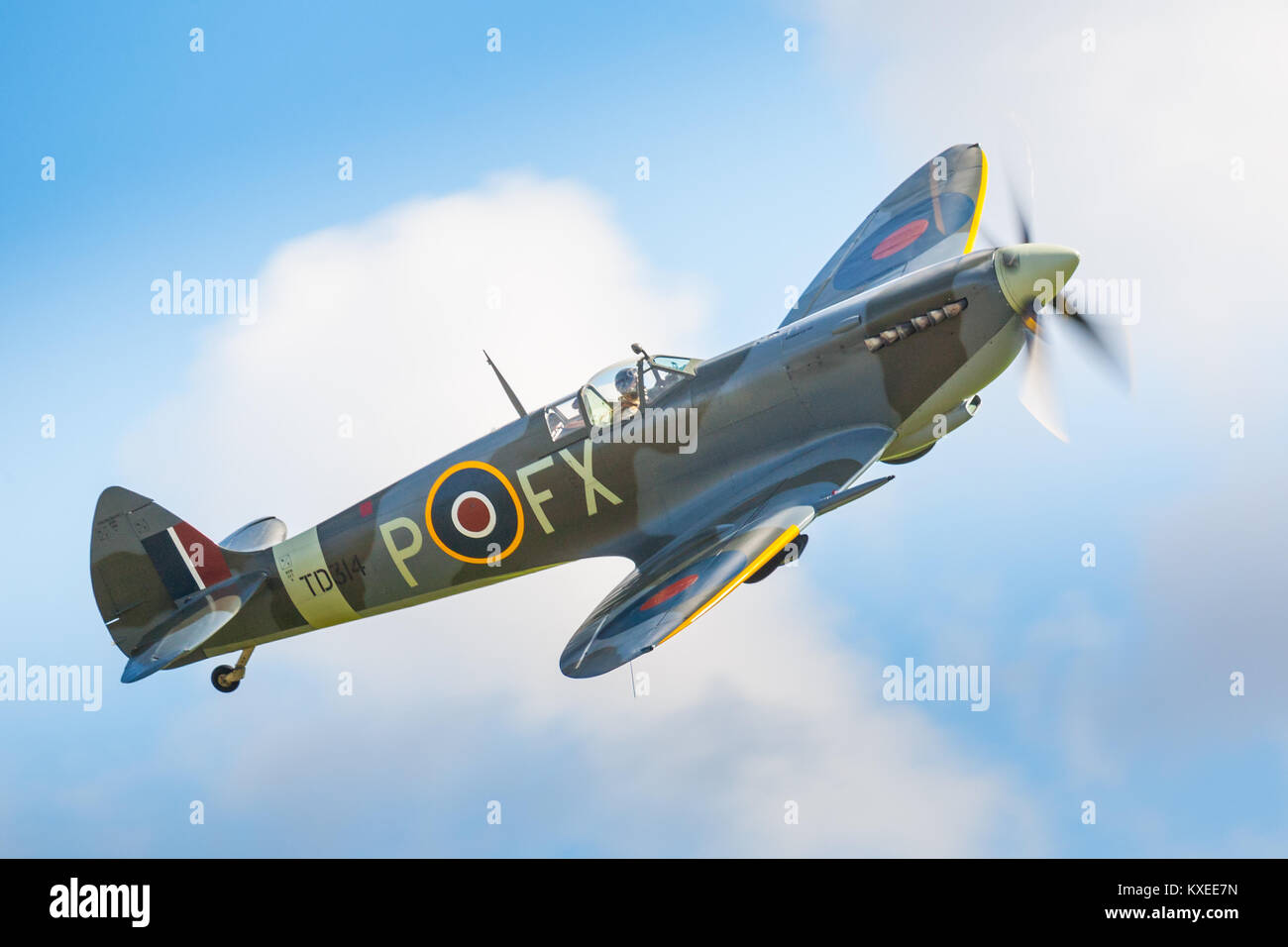 HF Spitfire Mk.IXe. Battaglia di Bretagna settantacinquesimo anniversario a Goodwood (RAF Westhampnett) Foto Stock