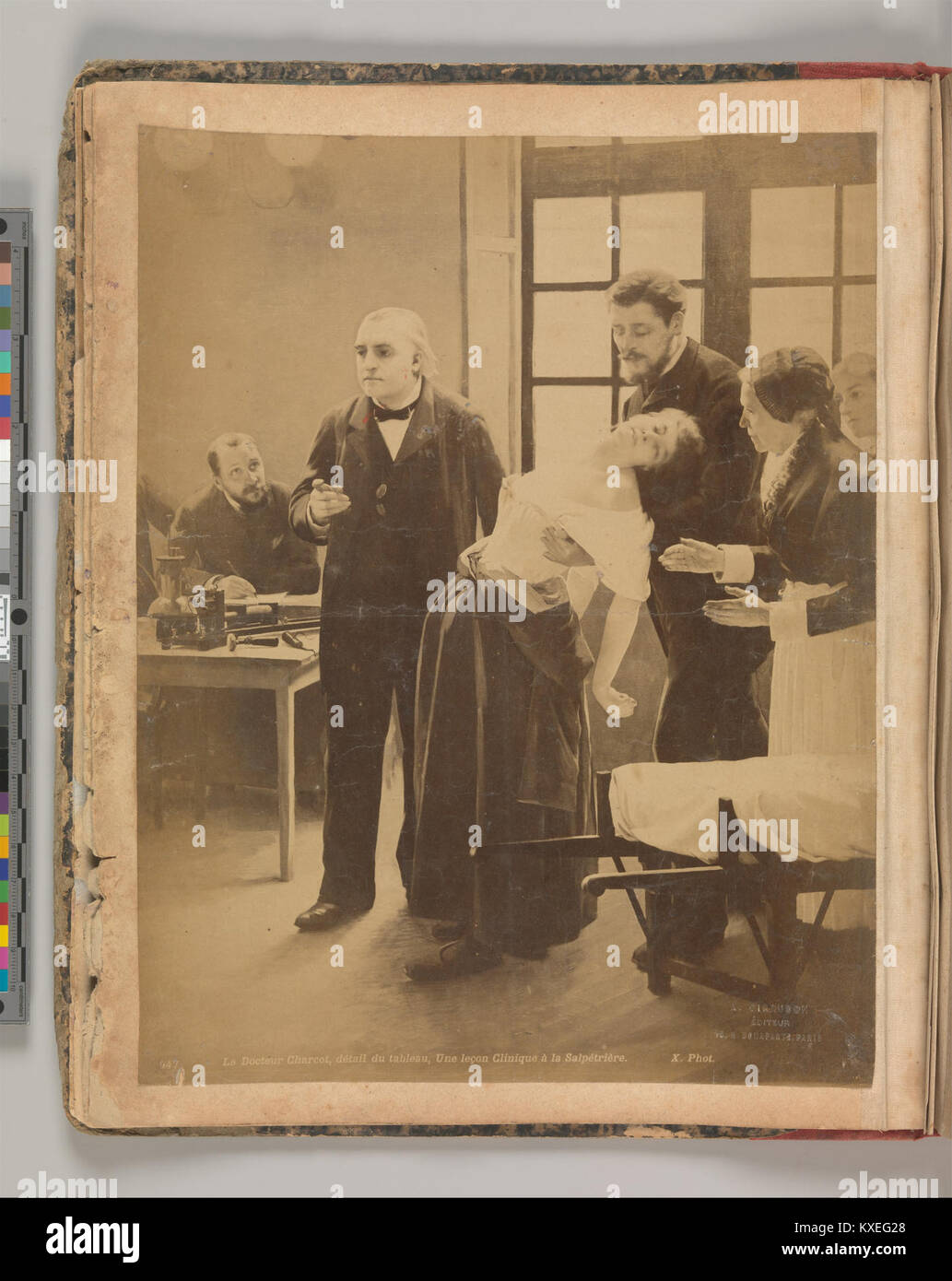 Questo studio dell'album d'études-Poses presenta varie pose artistiche, concentrandosi sulle tecniche classiche di disegno figurativo. Offre uno sguardo sullo studio e la pratica dell'anatomia umana nell'arte. Foto Stock