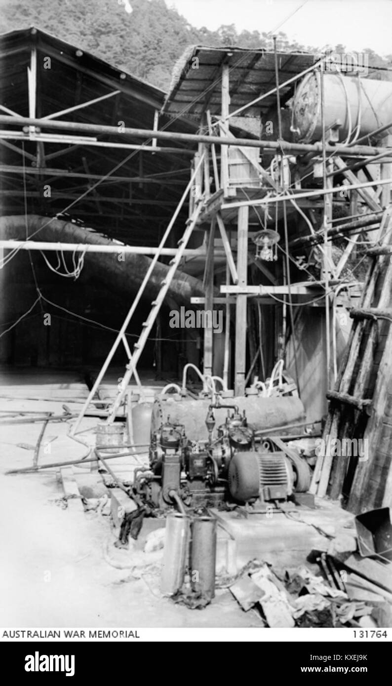 Questa fotografia raffigura i depositi presso l'ex arsenale della 2a Arsenale della seconda Armata di Tokyo, evidenziando il ruolo del sito nella storia militare del Giappone e il suo design architettonico durante i suoi anni di attività. Foto Stock