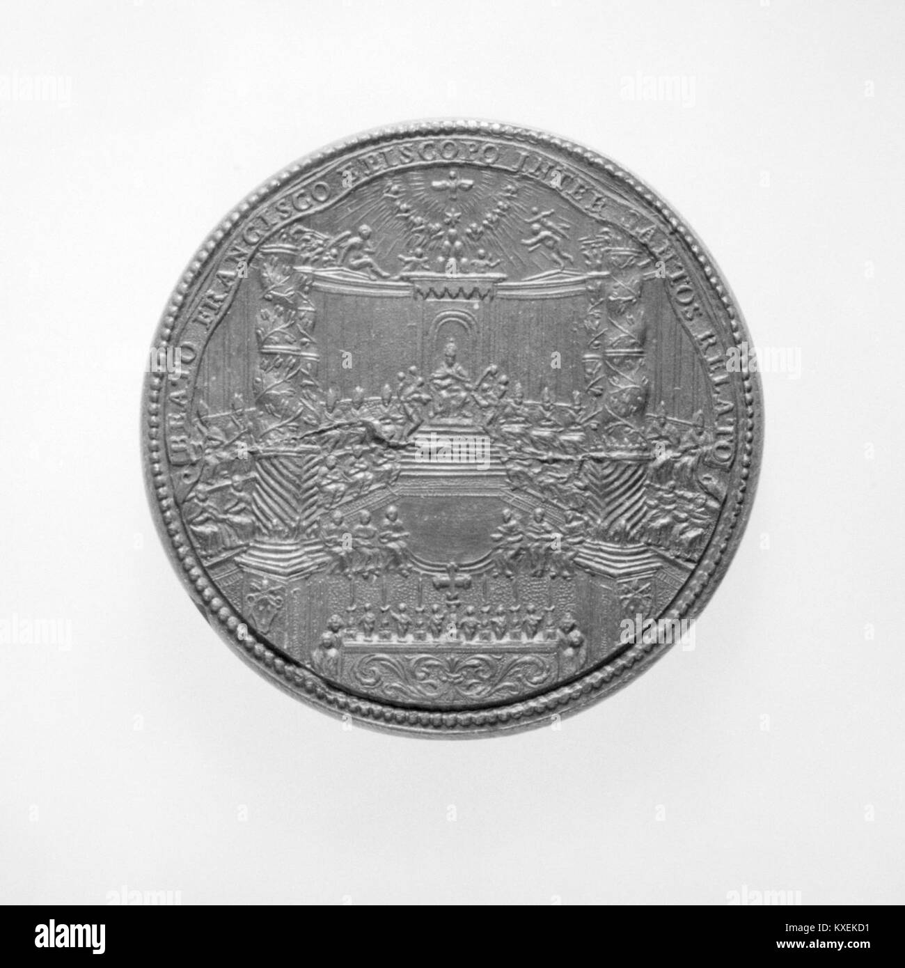 Papa Alessandro VII, che servì come papa dal 1655 al 1667, fu una figura di spicco durante il periodo barocco. La sua leadership ebbe un impatto duraturo sul panorama religioso e politico dell'Europa del XVII secolo. Foto Stock